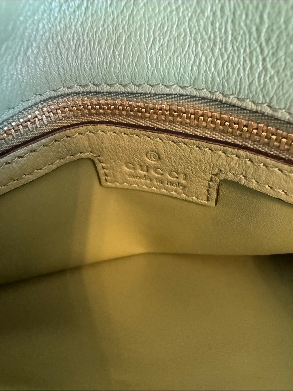 Gucci Blondie Green Leather Shoulder Bag with oversized Gold GG - Picture 13 of 16